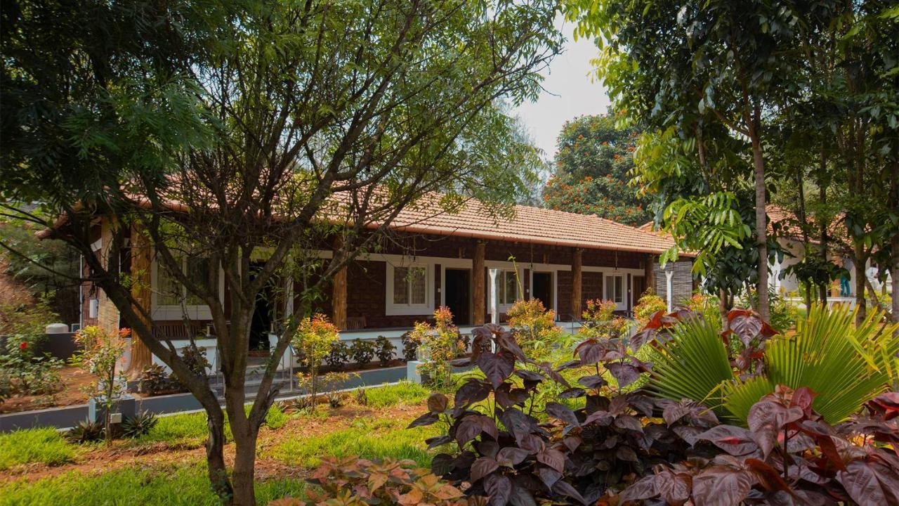 Aara Jungle Resort Coimbatore Exteriör bild