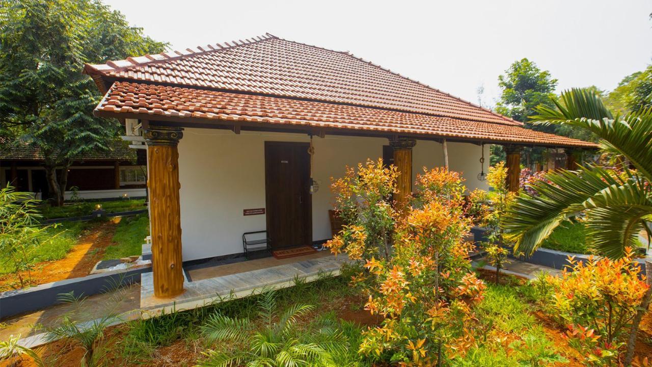 Aara Jungle Resort Coimbatore Exteriör bild
